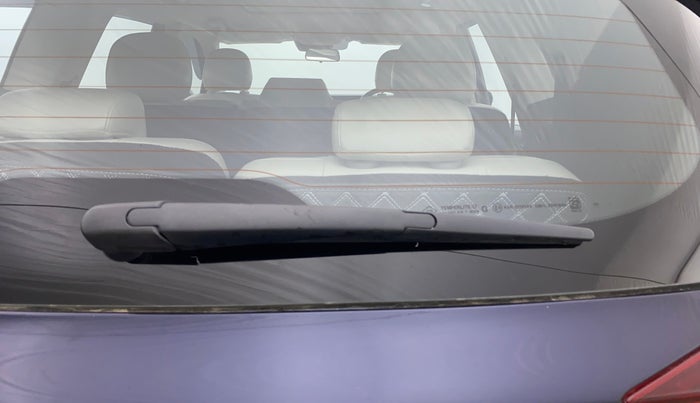 2023 Mahindra XUV700 AX 7 LUXURY P AT 7 STR, Petrol, Automatic, 60,165 km, Rear Wiper