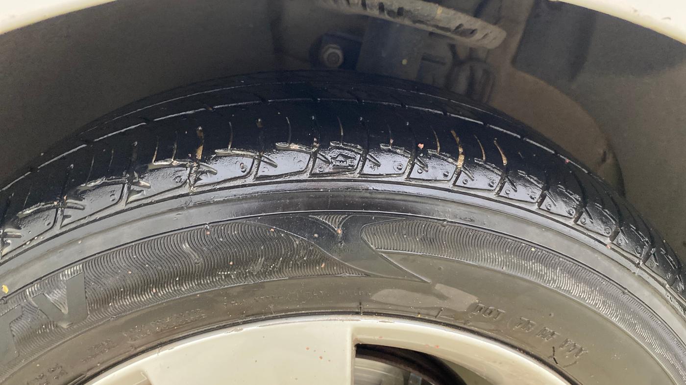 2021 Skoda Rapid AMBITION AT TSI, Petrol, Automatic, 35,973 km, Left Front Tyre Tread