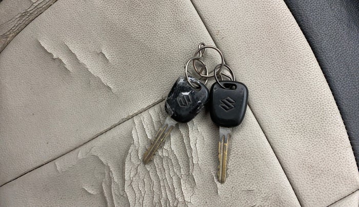 2015 Maruti Alto 800 LXI, Petrol, Manual, 37,619 km, Key Close Up