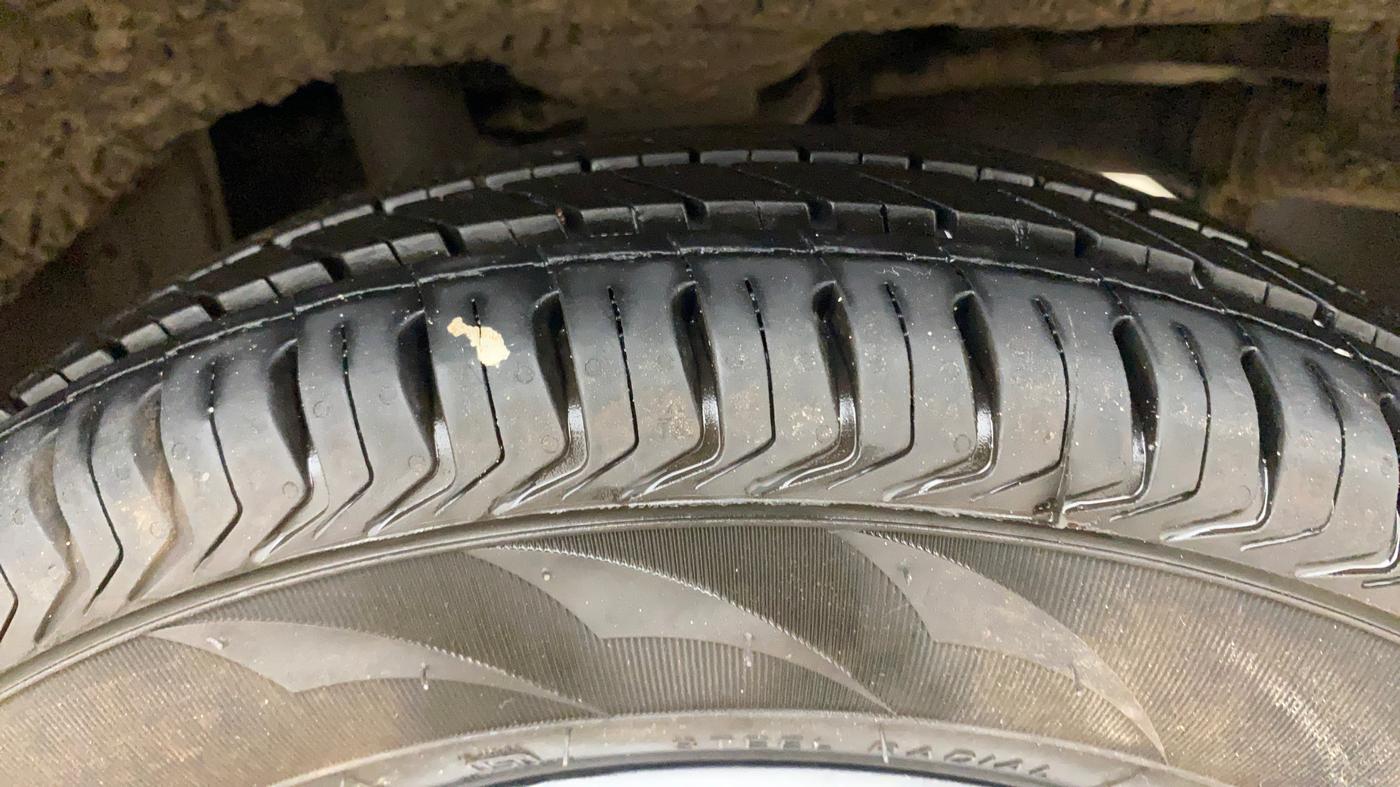 2015 Maruti Alto 800 LXI, Petrol, Manual, 37,835 km, Left Rear Tyre Tread
