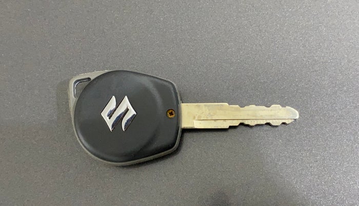 2018 Maruti Baleno DELTA PETROL 1.2, Petrol, Manual, 43,757 km, Key Close Up