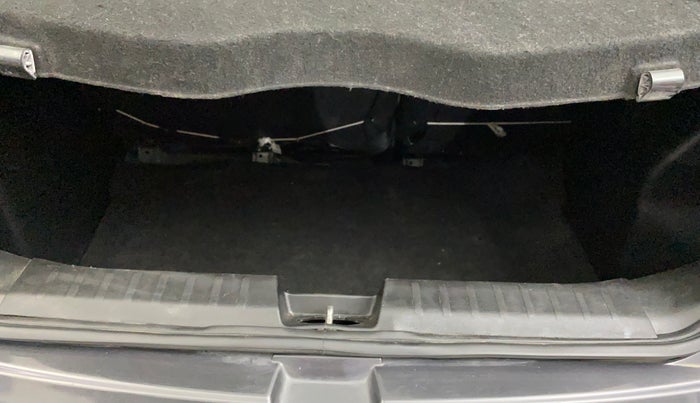 2018 Maruti Baleno DELTA PETROL 1.2, Petrol, Manual, 43,757 km, Boot Inside
