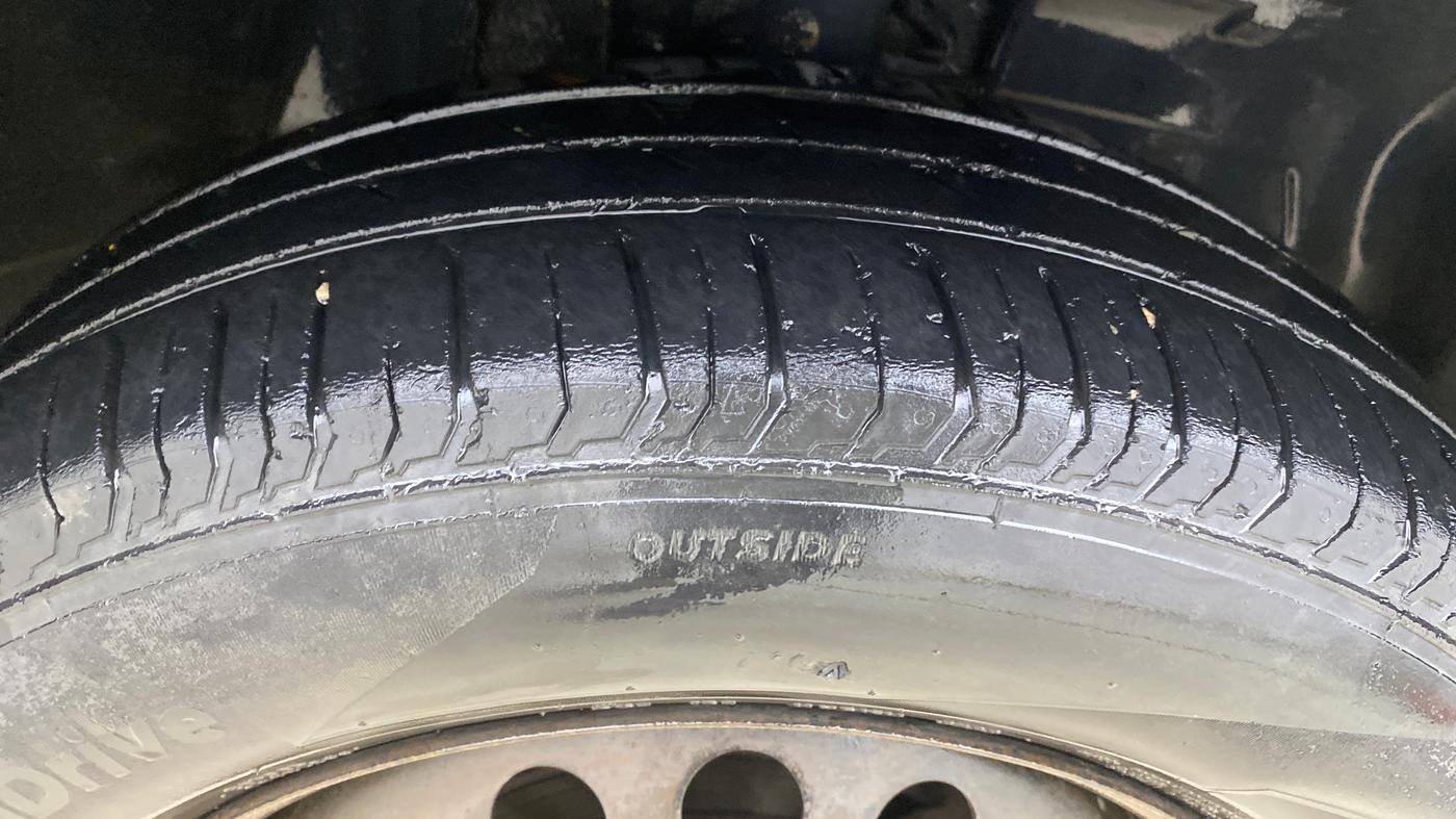 2022 Tata PUNCH PURE MT, Petrol, Manual, 73,696 km, Right Front Tyre Tread