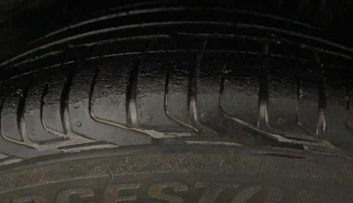 2020 Tata NEXON XM PETROL, Petrol, Manual, 72,464 km, Left Rear Tyre Tread