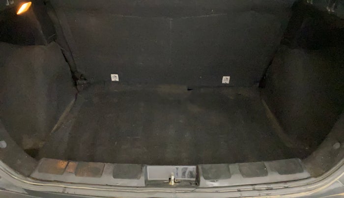 2020 Tata NEXON XM PETROL, Petrol, Manual, 72,464 km, Boot Inside