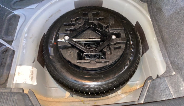 2017 Volkswagen Ameo COMFORTLINE 1.2L, Petrol, Manual, 68,818 km, Spare Tyre