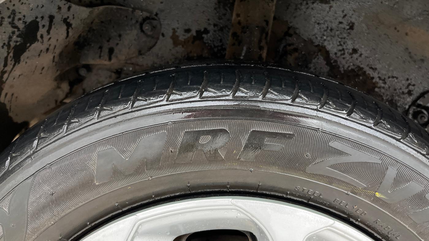 2016 Tata Zest XMS PETROL, Petrol, Manual, 73,372 km, Right Rear Tyre Tread