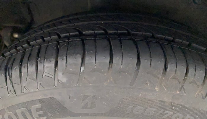 2016 Maruti Celerio ZXI AMT (O), Petrol, Automatic, 87,680 km, Right Rear Tyre Tread