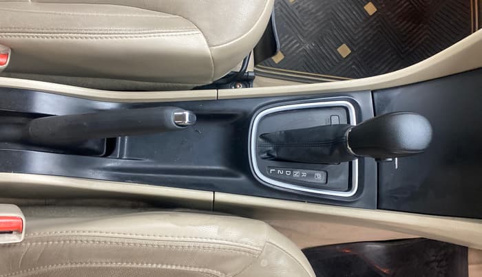 2017 Maruti Ciaz ALPHA  AT 1.4  PETROL, Petrol, Automatic, 42,935 km, Gear Lever