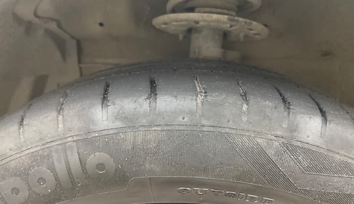 2017 Maruti Ciaz ALPHA  AT 1.4  PETROL, Petrol, Automatic, 42,935 km, Left Front Tyre Tread