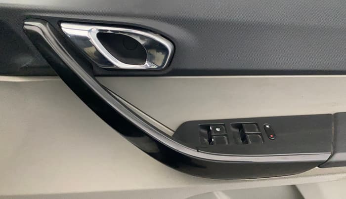 2019 Tata Tiago XZ PLUS DIESEL, Diesel, Manual, 89,456 km, Driver Side Door Panels Control