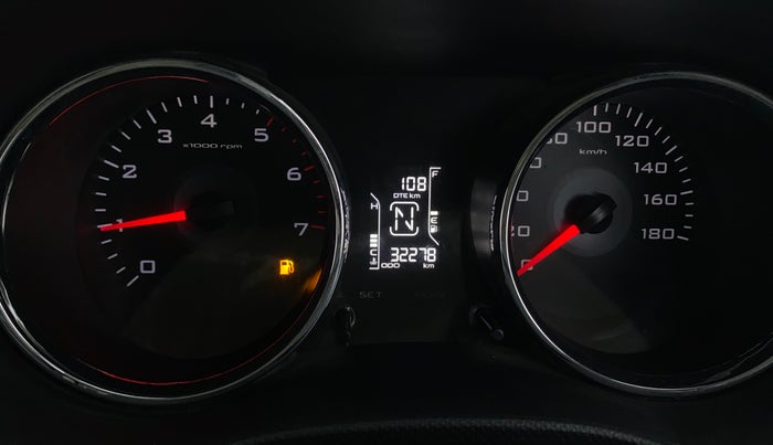 2019 Mahindra TUV300 T10, Diesel, Manual, 32,275 km, Odometer Image