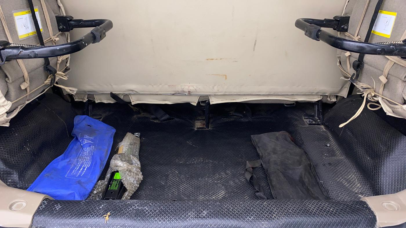 2019 Mahindra TUV300 T10, Diesel, Manual, 32,346 km, Boot Inside