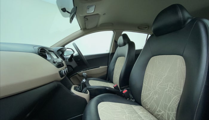 2017 Hyundai Grand i10 SPORTZ 1.2 KAPPA VTVT, Petrol, Manual, 13,765 km, Right Side Front Door Cabin