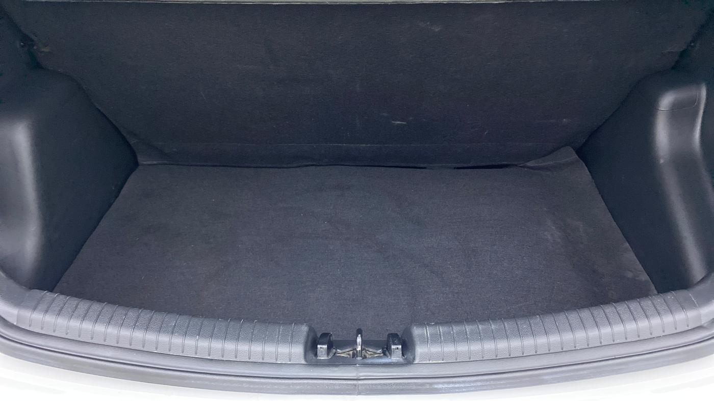 2017 Hyundai Grand i10 SPORTZ 1.2 KAPPA VTVT, Petrol, Manual, 13,765 km, Boot Inside