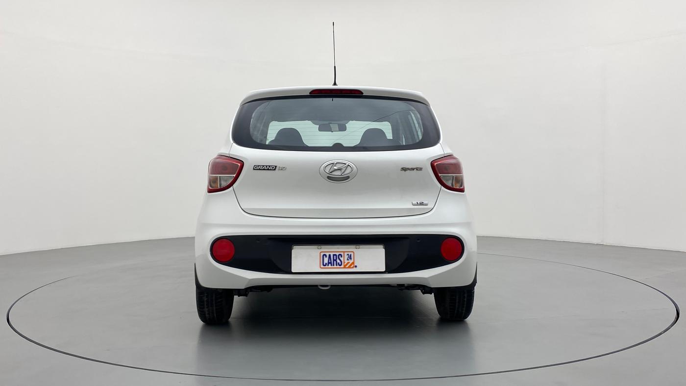 2017 Hyundai Grand i10 SPORTZ 1.2 KAPPA VTVT, Petrol, Manual, 13,765 km, Back/Rear