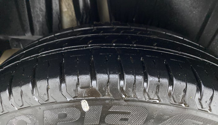 2021 Maruti Ertiga VXI CNG, CNG, Manual, 55,099 km, Right Rear Tyre Tread