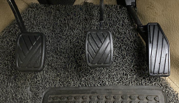 2021 Maruti Ertiga VXI CNG, CNG, Manual, 55,099 km, Pedals