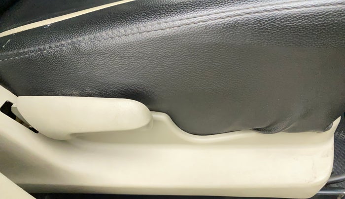2016 Maruti Celerio VXI AMT, Petrol, Automatic, 88,890 km, Driver Side Adjustment Panel