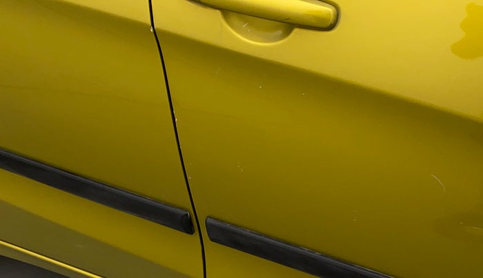 2016 Maruti Celerio VXI AMT, Petrol, Automatic, 88,890 km, Driver-side door - Slightly rusted