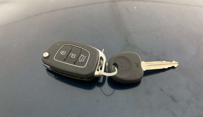 2020 Hyundai GRAND I10 NIOS SPORTZ AMT 1.2 KAPPA VTVT, Petrol, Automatic, 34,652 km, Key Close Up