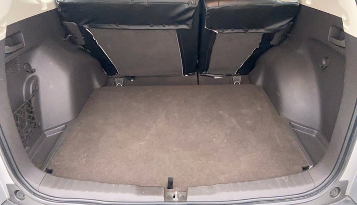 2014 Honda CRV 2.4 AT 4WD AVN, Petrol, Automatic, 1,03,683 km, Boot Inside