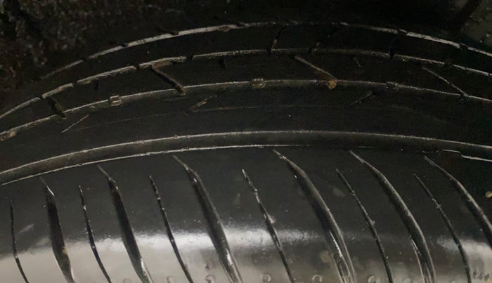 2023 Renault Kiger RXZ TURBO CVT, Petrol, Automatic, 19,640 km, Left Rear Tyre Tread