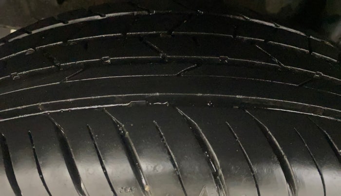 2023 Renault Kiger RXZ TURBO CVT, Petrol, Automatic, 19,640 km, Right Rear Tyre Tread