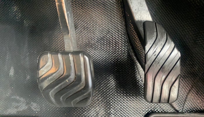 2023 Renault Kiger RXZ TURBO CVT, Petrol, Automatic, 19,640 km, Pedals