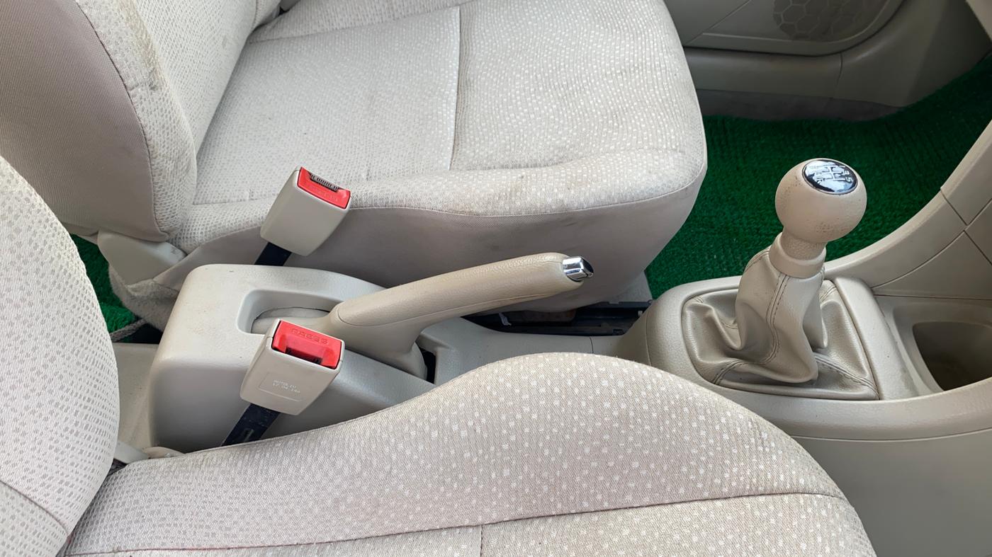 2014 Maruti Swift Dzire VXI, Petrol, Manual, 34,580 km, Gear Lever