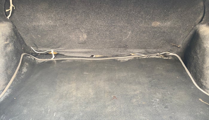 2014 Maruti Swift Dzire VXI, Petrol, Manual, 34,580 km, Boot Inside