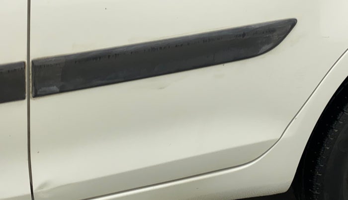 2015 Maruti Swift VXI, Petrol, Manual, 79,356 km, Rear left door - Minor scratches