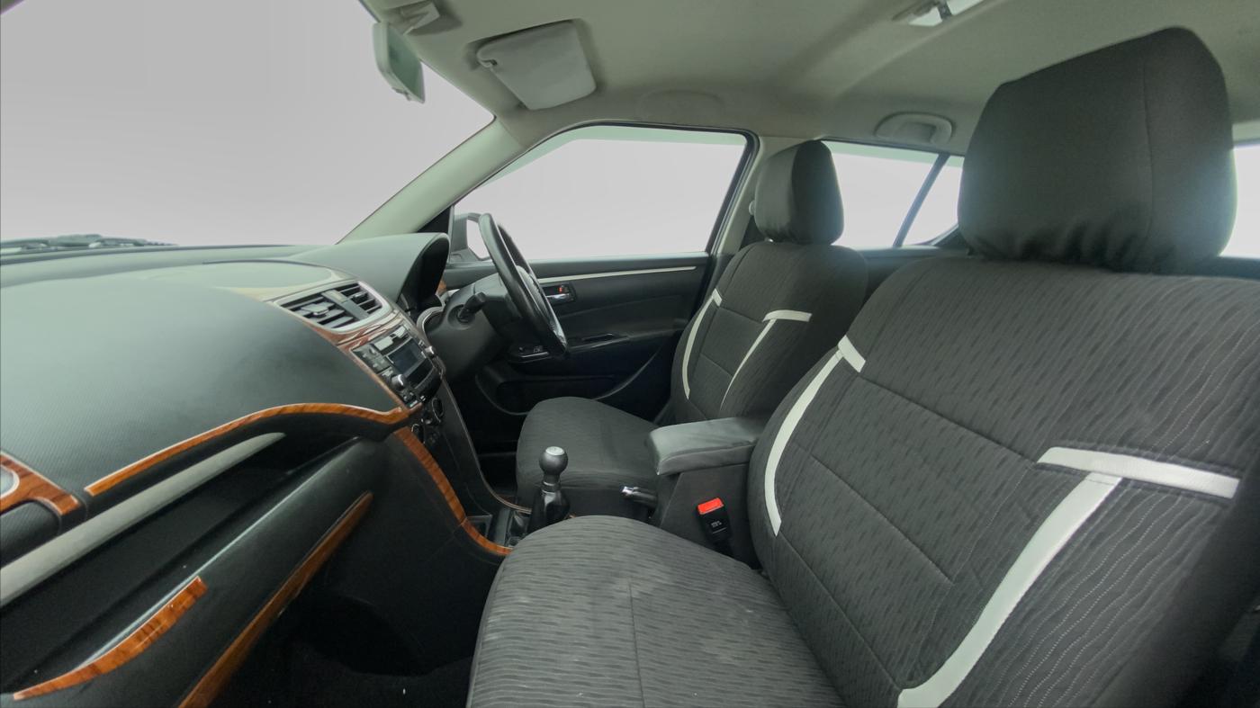 2015 Maruti Swift VXI, Petrol, Manual, 79,356 km, Right Side Front Door Cabin