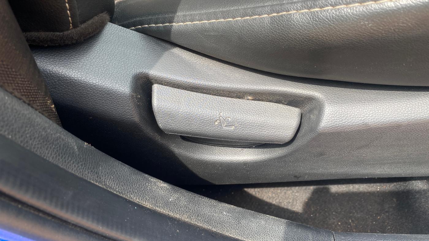 2019 Hyundai Grand i10 SPORTZ 1.2 KAPPA VTVT, Petrol, Manual, 84,481 km, Driver Side Adjustment Panel