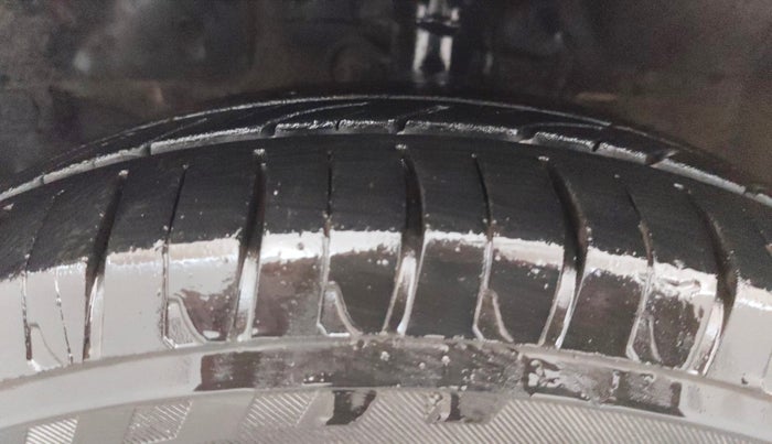 2014 Honda Amaze 1.2L I-VTEC S AT, Petrol, Automatic, 61,628 km, Left Front Tyre Tread