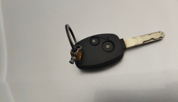 2014 Honda Amaze 1.2L I-VTEC S AT, Petrol, Automatic, 61,628 km, Key Close Up