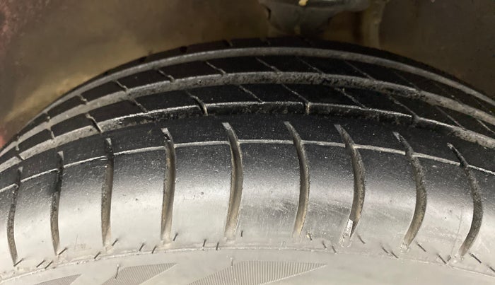 2012 Maruti Alto K10 VXI P, Petrol, Manual, 55,744 km, Left Front Tyre Tread