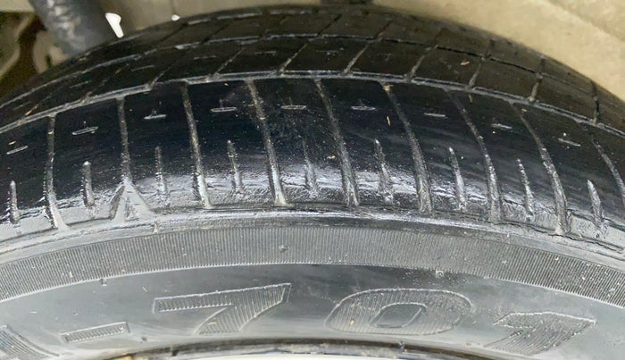 2017 Maruti Wagon R 1.0 VXI, Petrol, Manual, 51,897 km, Right Rear Tyre Tread