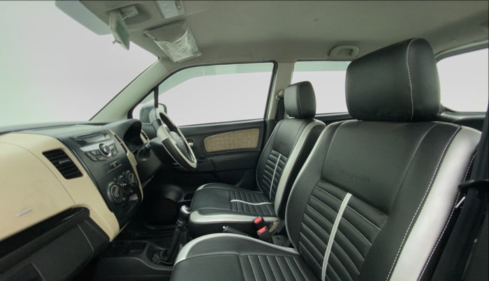 2017 Maruti Wagon R 1.0 VXI, Petrol, Manual, 51,897 km, Right Side Front Door Cabin
