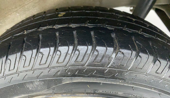 2017 Maruti Wagon R 1.0 VXI, Petrol, Manual, 51,897 km, Left Rear Tyre Tread