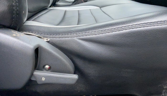2018 Maruti Alto 800 LXI, Petrol, Manual, 44,879 km, Driver Side Adjustment Panel