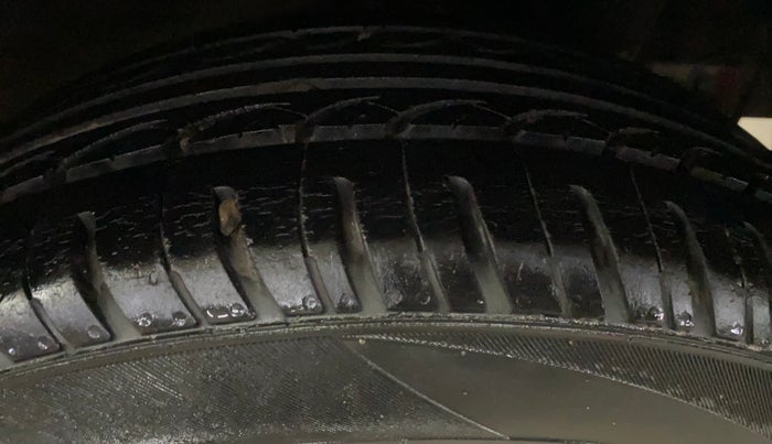 2014 Hyundai Grand i10 MAGNA 1.2 KAPPA VTVT, Petrol, Manual, 60,642 km, Left Rear Tyre Tread