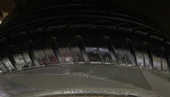 2014 Hyundai Grand i10 MAGNA 1.2 KAPPA VTVT, Petrol, Manual, 60,642 km, Right Rear Tyre Tread