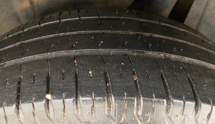 2021 Maruti Ertiga VXI SHVS, Petrol, Manual, 19,317 km, Left Rear Tyre Tread