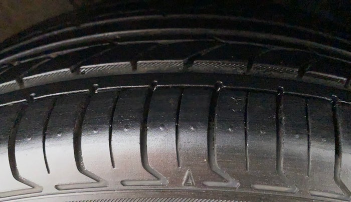 2018 Skoda Rapid AMBITION 1.5 TDI, Diesel, Manual, 48,296 km, Right Front Tyre Tread