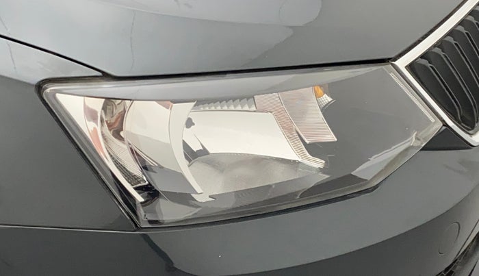 2018 Skoda Rapid AMBITION 1.5 TDI, Diesel, Manual, 48,296 km, Right headlight - Minor scratches