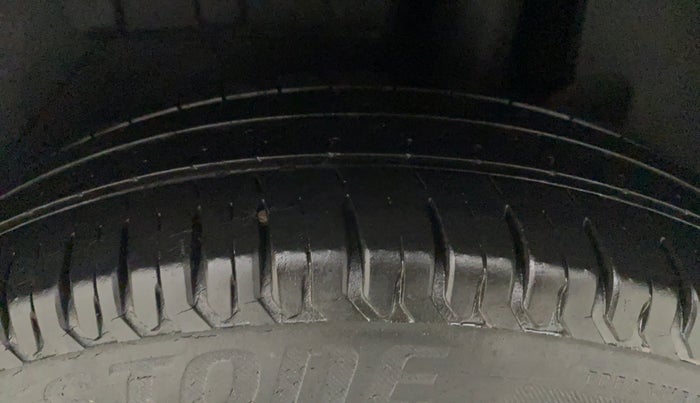 2017 Maruti Dzire VXI, Petrol, Manual, 15,118 km, Left Rear Tyre Tread
