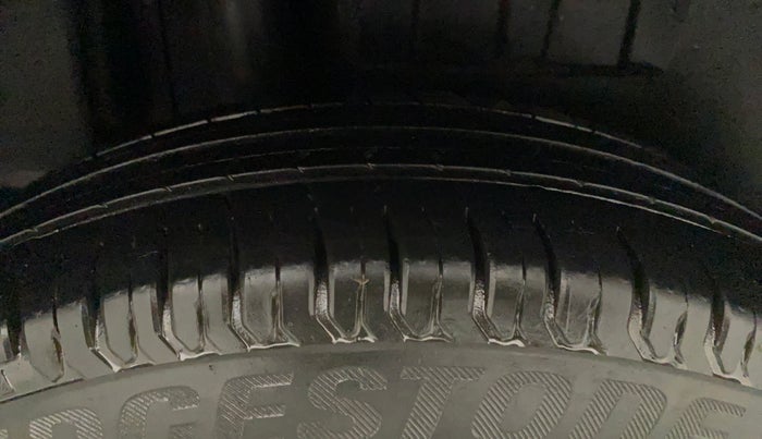 2017 Maruti Dzire VXI, Petrol, Manual, 15,118 km, Right Rear Tyre Tread