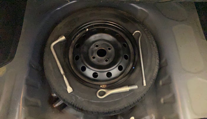 2017 Maruti Dzire VXI, Petrol, Manual, 15,118 km, Spare Tyre