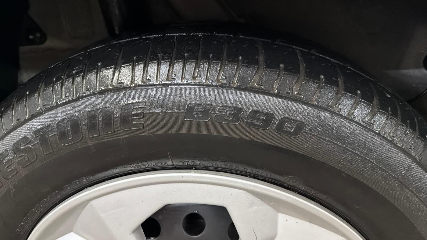2021 Hyundai VENUE SX 1.0 TURBO, Petrol, Manual, 50,263 km, Right Rear Tyre Tread